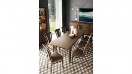 Ferretti_TABLEplusCHAIRS_1